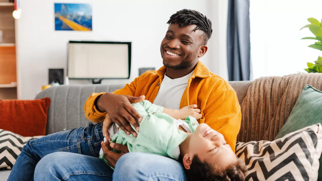 Homme et enfant