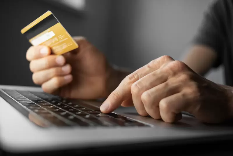 Online banking hero img